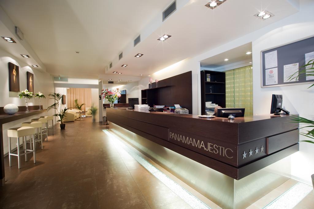 Hotel Panama Majestic リミニ エクステリア 写真