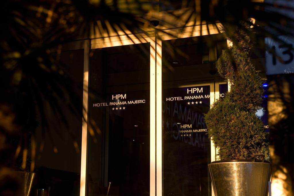 Hotel Panama Majestic リミニ エクステリア 写真